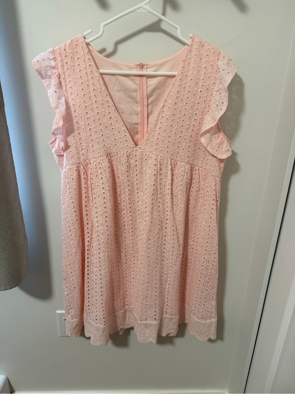 Women’s Flutter-Sleeve Dress - Soft Pink